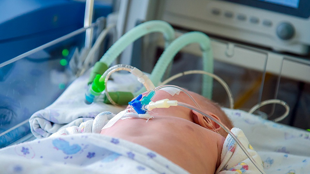 Ступинские врачи спасли от остановки дыхания ребенка с обструктивным ларинготрахеитом