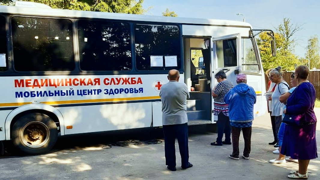 Мобильный центр здоровья СЦРКБ провел прием граждан в поселке Жилево